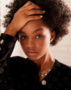 Cuidado de Cabello 24 celebra la autenticidad del cabello natural afroamericano con feeling good