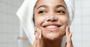 Cuidado de Cabello 22 descubre el poder de la doble limpieza facial para una piel radiante y fresca